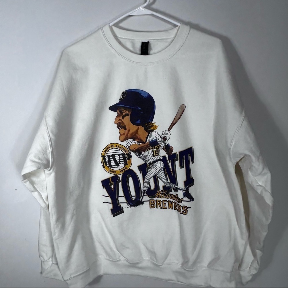 Milwaukee Brewers MVP Robin Yount #19 Men's Sweatshirt  Cream Blue Size XL NWOT
